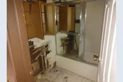 3340 N 11th St, Milwaukee, WI 53206 - Photo 10