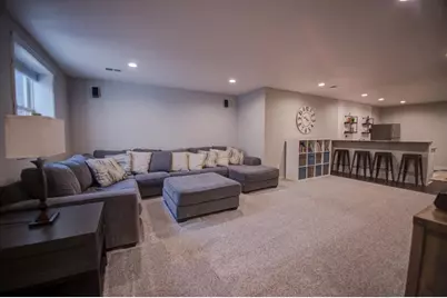 704  Knollwood Dr, Holmen, WI 54636 - Photo 38