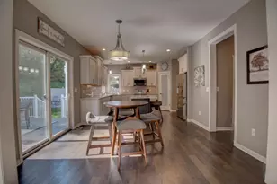 704 Knollwood Dr, Holmen, WI 54636 - Photo 20