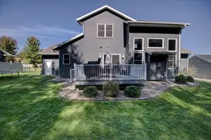 704 Knollwood Dr, Holmen, WI 54636 - Photo 56