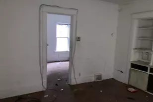 3042 N 2nd St, Milwaukee, WI 53212 - Photo 2