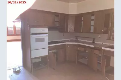 3061 N 52nd St, Milwaukee, WI 53210 - Photo 8