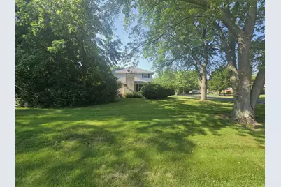 1  Birchwood Ct, Racine, WI 53402 - Photo 6