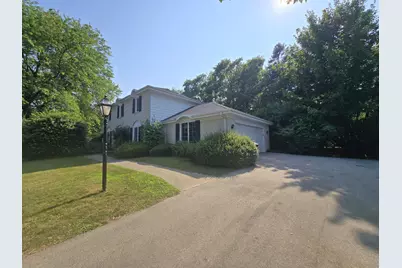 1  Birchwood Ct, Racine, WI 53402 - Photo 4