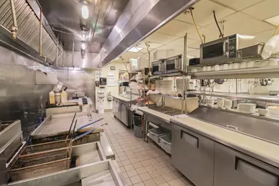 2423  Kossow Rd, Waukesha, WI 53186 - Photo 32