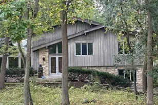 N71W26633 White Oak Dr, Lisbon, WI 53089 - Photo 2