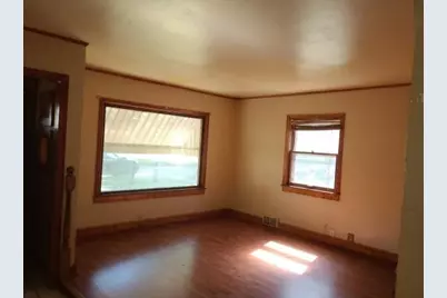 4959 N 21st St, Milwaukee, WI 53209 - Photo 2