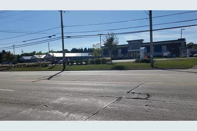 4553  Douglas Ave, Racine, WI 53402 - Photo 14