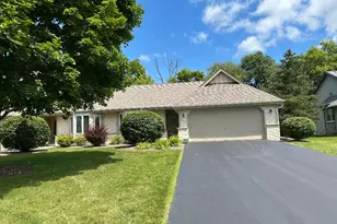 N114W15890 Hilbert Ln, Germantown, WI 53022 - Photo 2