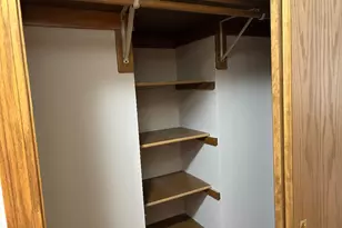 N114W15890 Hilbert Ln, Germantown, WI 53022 - Photo 10