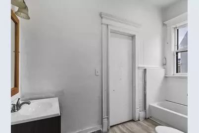 1912 N 27th St #1914, Milwaukee, WI 53208 - Photo 10