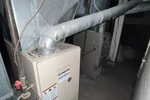 1912 N 27th St, Milwaukee, WI 53208 - Photo 18