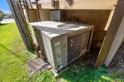 2703 S Chicago Ave, South Milwaukee, WI 53172 - Photo 12