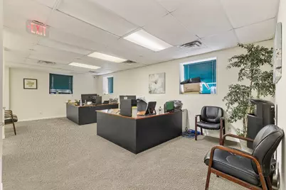 2713 S Chicago Ave, South Milwaukee, WI 53172 - Photo 8