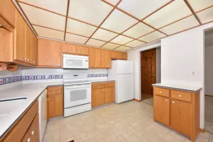 19145 Arlyne Ct, Brookfield, WI 53045 - Photo 14