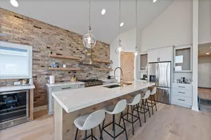 1082 Seanma Wynd, Port Washington, WI 53024 - Photo 6