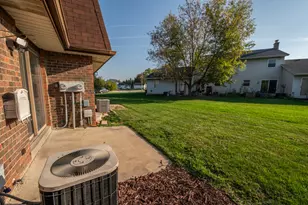 269 Karen Ct, Hartford, WI 53027 - Photo 34