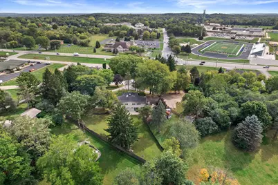 108 E Oak Crest Dr #110, Wales, WI 53183 - Photo 4