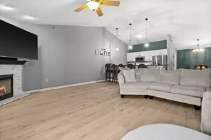 W162S7043 Olive Circle, Muskego, WI 53150 - Photo 12