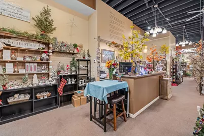 42 N Main St, Hartford, WI 53027 - Photo 8