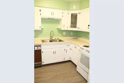 3239 S 58th St #111, Milwaukee, WI 53219 - Photo 8