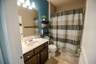 401 90th St, Racine, WI 53406 - Photo 10