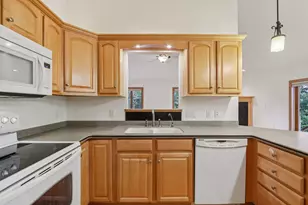 1233 W Sherman Ave, Fort Atkinson, WI 53538 - Photo 14