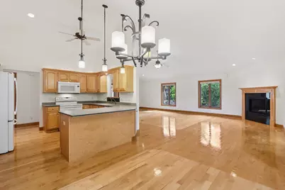 1233 W Sherman Ave, Fort Atkinson, WI 53538 - Photo 10