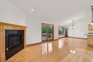 1233 W Sherman Ave, Fort Atkinson, WI 53538 - Photo 8