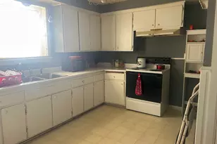 301 S Montgomery St, Watertown, WI 53094 - Photo 4