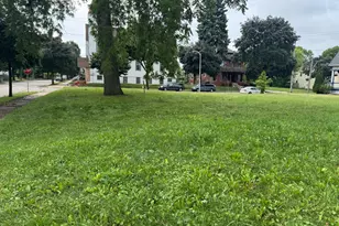 2511 N 15th St, Milwaukee, WI 53206 - Photo 1