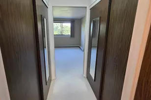 6100 W Stone Hedge Dr, Greenfield, WI 53220 - Photo 16