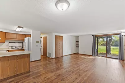 215  Franklin St #D, Delavan, WI 53115 - Photo 4