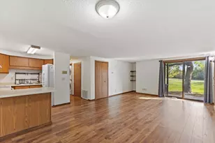 215 Franklin St, Delavan, WI 53115 - Photo 4