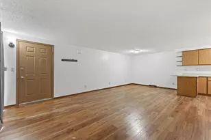 215 Franklin St, Delavan, WI 53115 - Photo 14