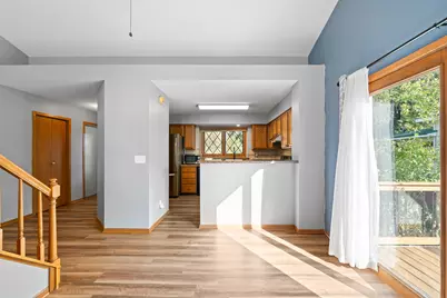 933  Freeman St, Genoa City, WI 53128 - Photo 10