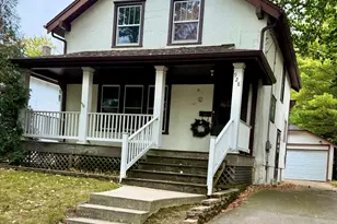 928 N 16th St, Manitowoc, WI 54220 - Photo 2