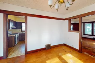 928 N 16th St, Manitowoc, WI 54220 - Photo 4