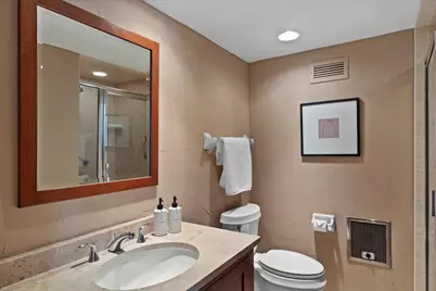 1610 N Prospect Ave #201, Milwaukee, WI 53202 - Photo 20