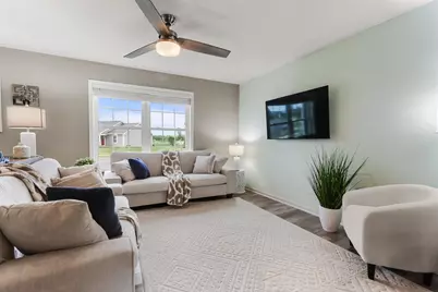 1631  Smith Ln, Delavan, WI 53115 - Photo 6