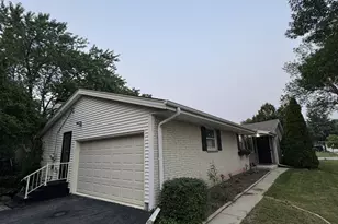 9404 W Hope Ave, Wauwatosa, WI 53222 - Photo 18