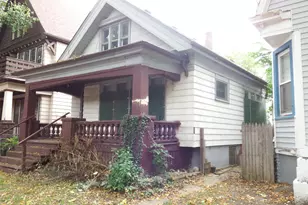 2424 N 44th St, Milwaukee, WI 53210 - Photo 2