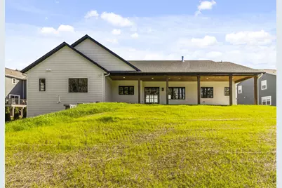 W151N11847  Mistletoe Rd, Germantown, WI 53022 - Photo 6