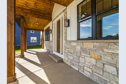 W151N11847  Mistletoe Rd, Germantown, WI 53022 - Photo 4