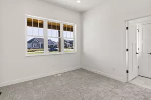 W151N11847 Mistletoe Rd, Germantown, WI 53022 - Photo 36