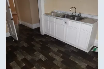 2413 W Orchard St, Milwaukee, WI 53204 - Photo 10