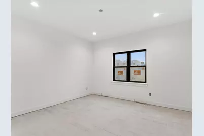 947  Berenschot Trl, Cedar Grove, WI 53013 - Photo 10