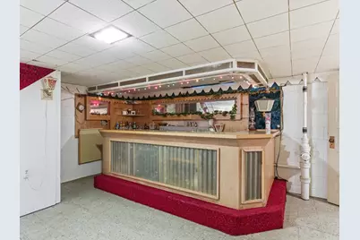 2206  Division St, Manitowoc, WI 54220 - Photo 16