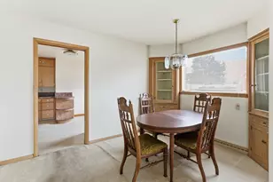 2206 Division St, Manitowoc, WI 54220 - Photo 6