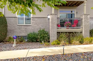 230 Hilldale Dr, Hartford, WI 53027 - Photo 2